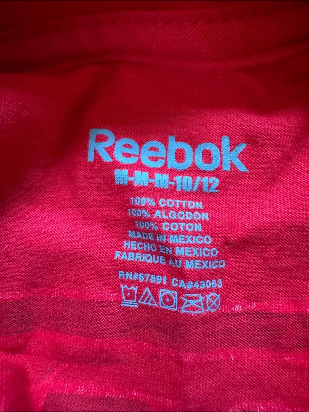 Chicago Blackhawks 2015 Stanley Cup Champions Reebok Youth M 10/12 Red Tee